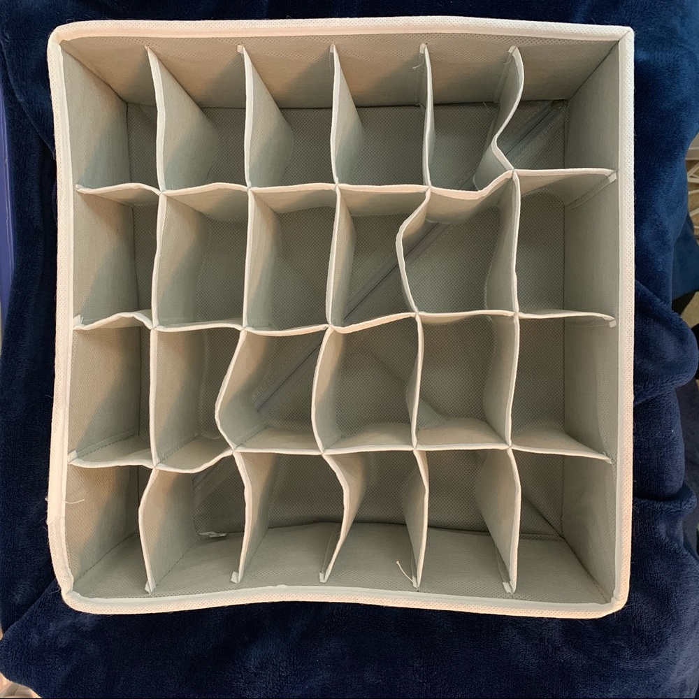 4 Drawer organizers